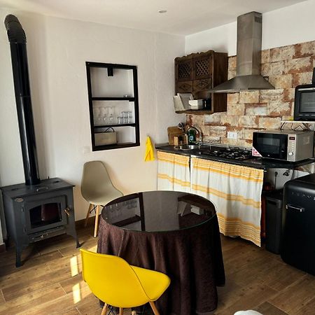 Apartamento Rural Julio เตรเวเลซ ภายนอก รูปภาพ